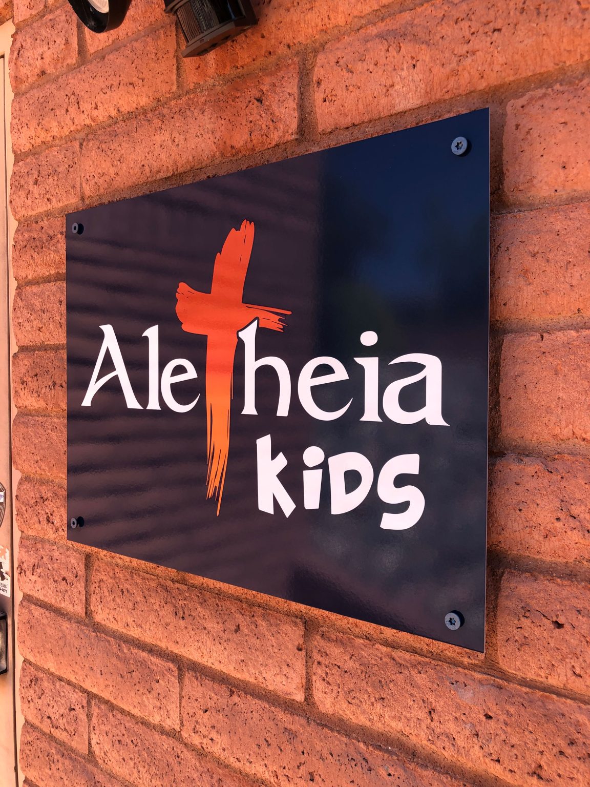 Sedona-Sign-Company-Aletheia-Flat-Printed-Sign-13