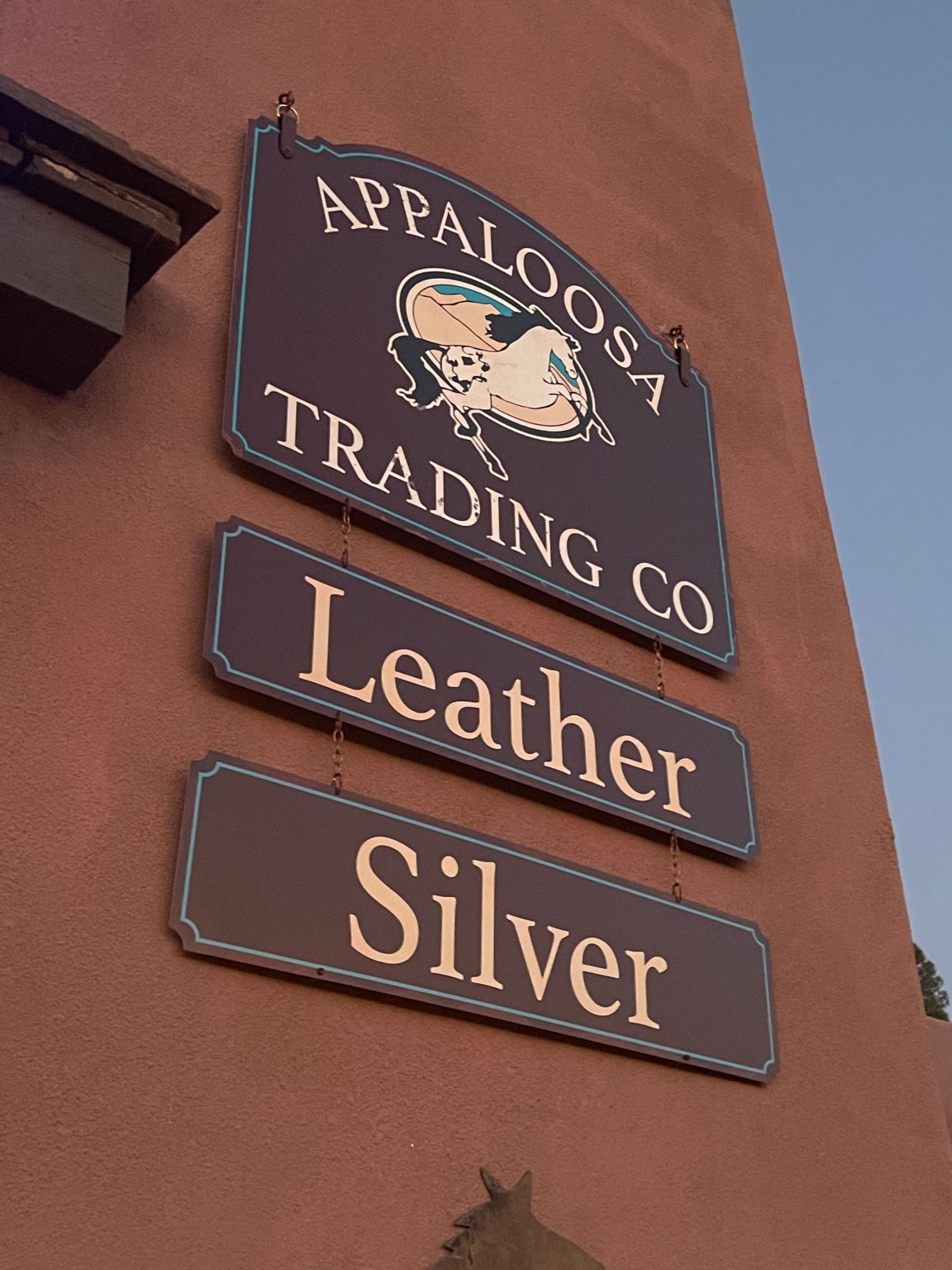 Sedona-Sign-Company-Appaloos-Tranding-Co-Printed-Vinyl-on-Aluminum-Wall-Sign-15