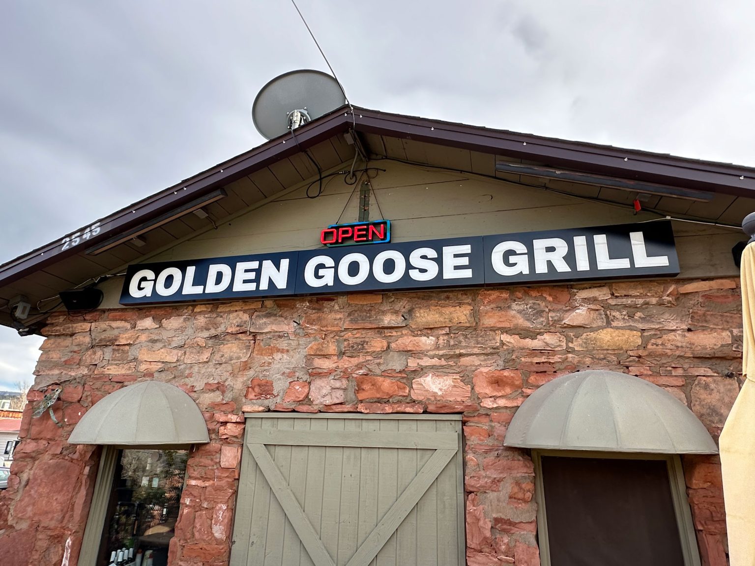 Sedona-Sign-Company-Golden-Goose-Grill-Push-Through-Acrylic-Lighted-Cabinet-Wall-Sign-12