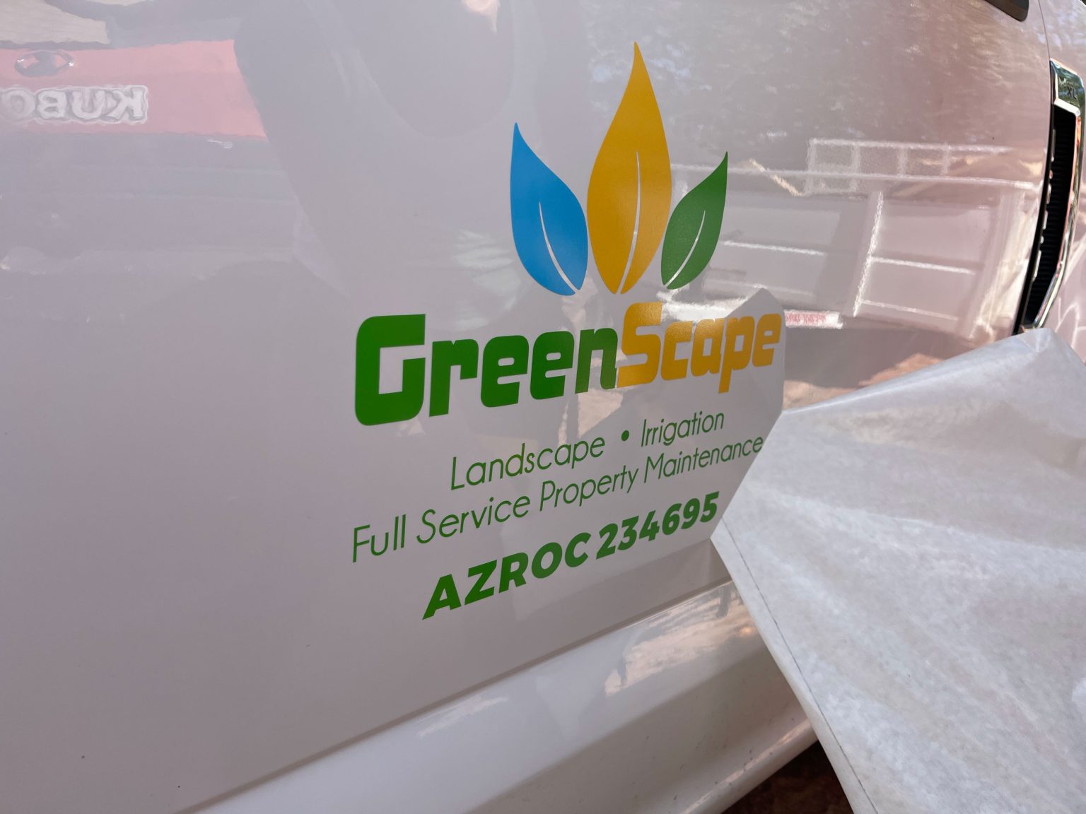 Sedona-Sign-Company-Greenscape-Landscaping-Vinyl-Lettering-Vehicle-Graphics-31