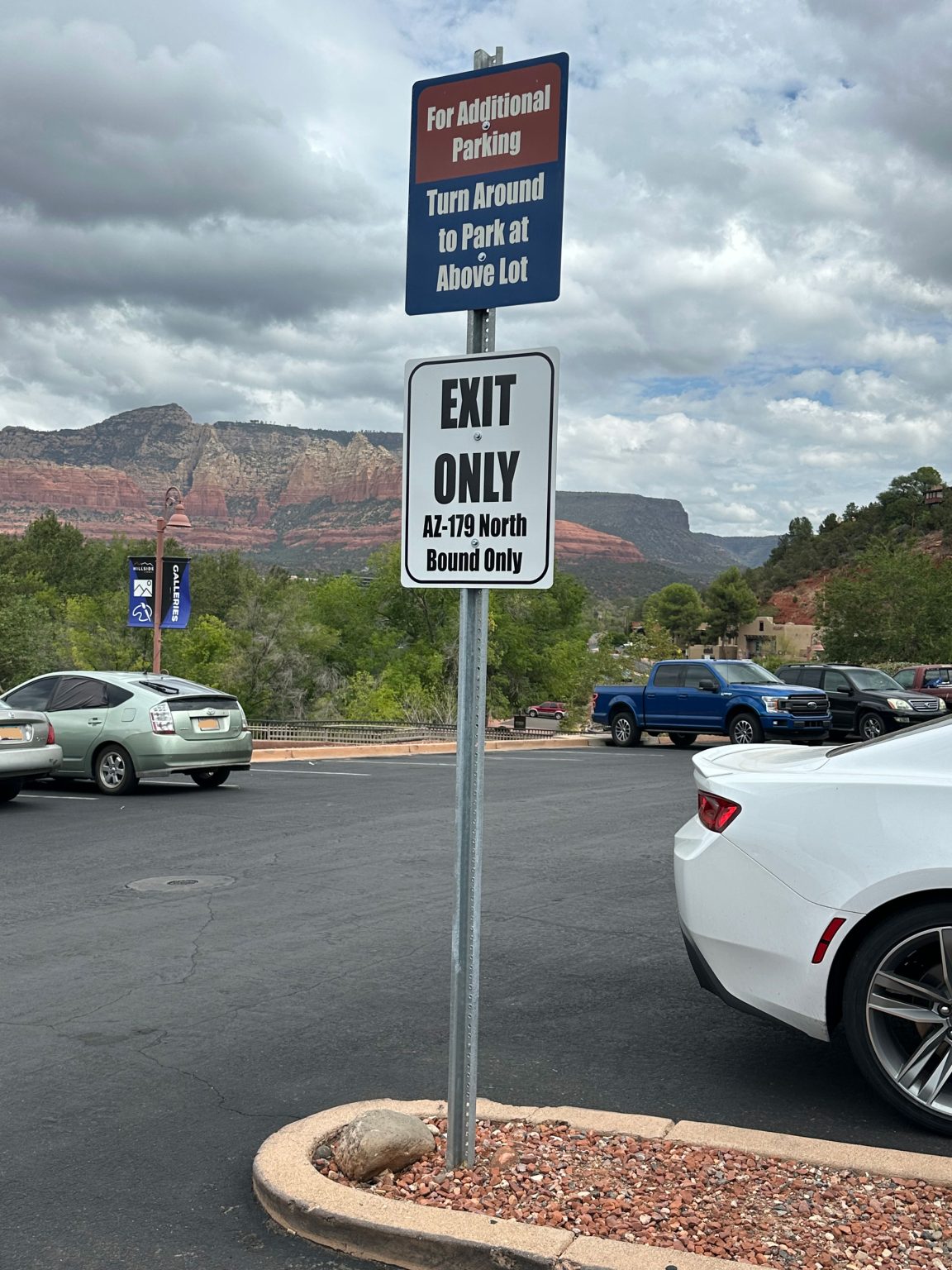 Sedona-Sign-Company-Hillside-Sedona-Post-Sign-Frames-and-Stake-Signs-16