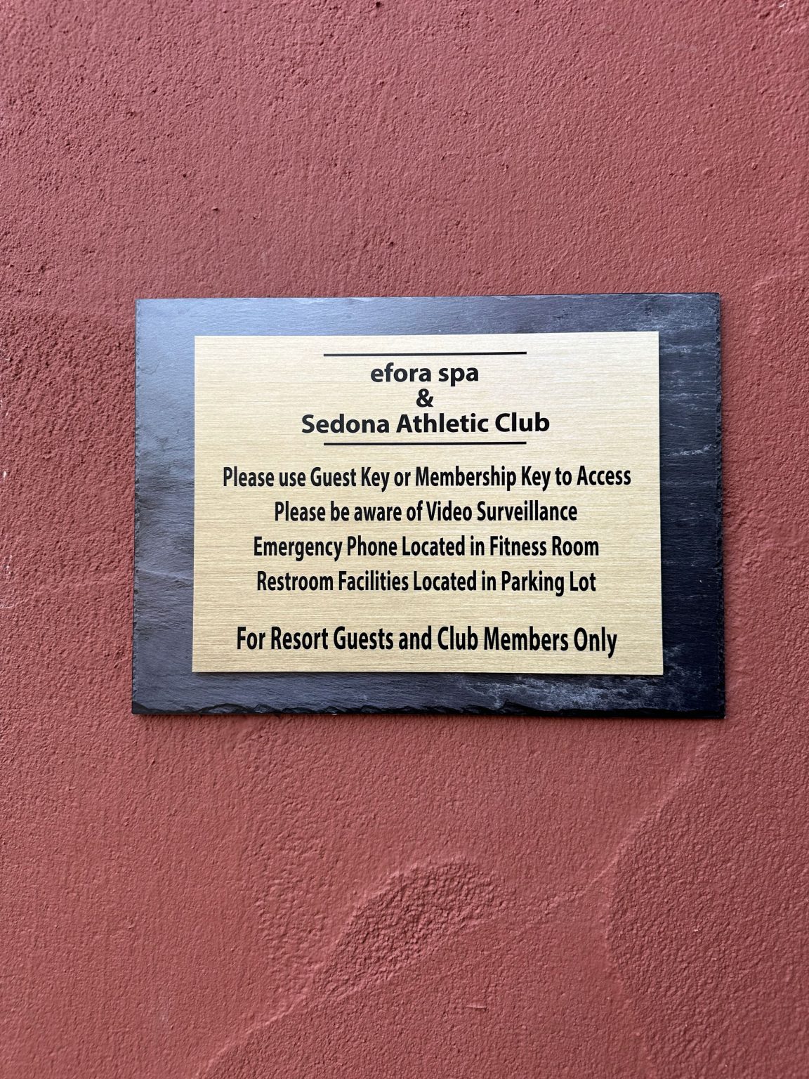 Sedona-Sign-Company-Hilton-Sedona-Resort-at-Bell-Rock-Flat-Printed-Sign-3