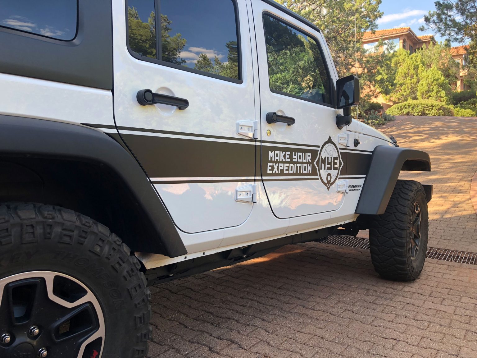 Sedona-Sign-Company-Make-Your-Expedition-Jeep-Graphics-Vehicle-Graphics-45