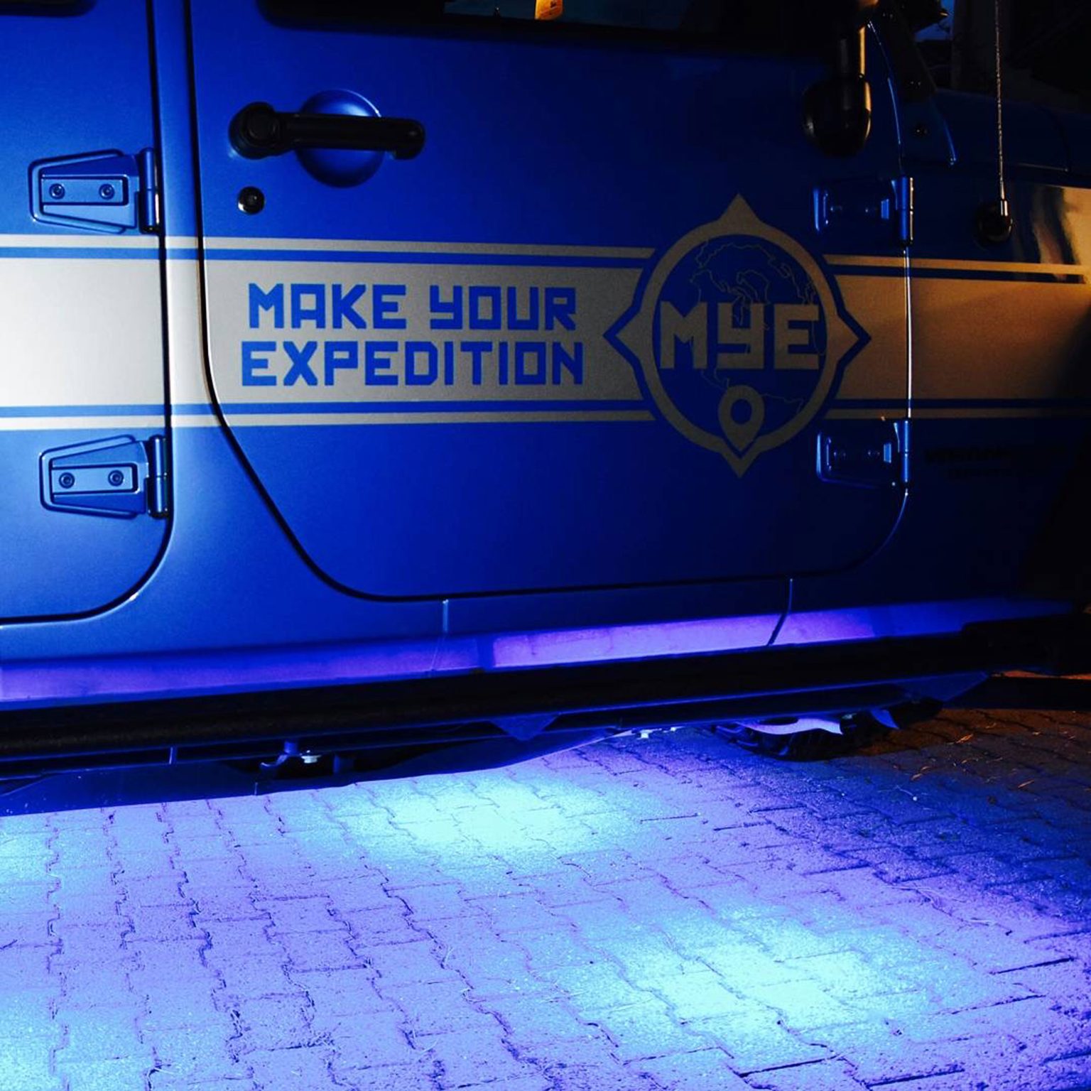 Sedona-Sign-Company-Make-Your-Expedition-Jeep-Graphics-Vehicle-Graphics-47