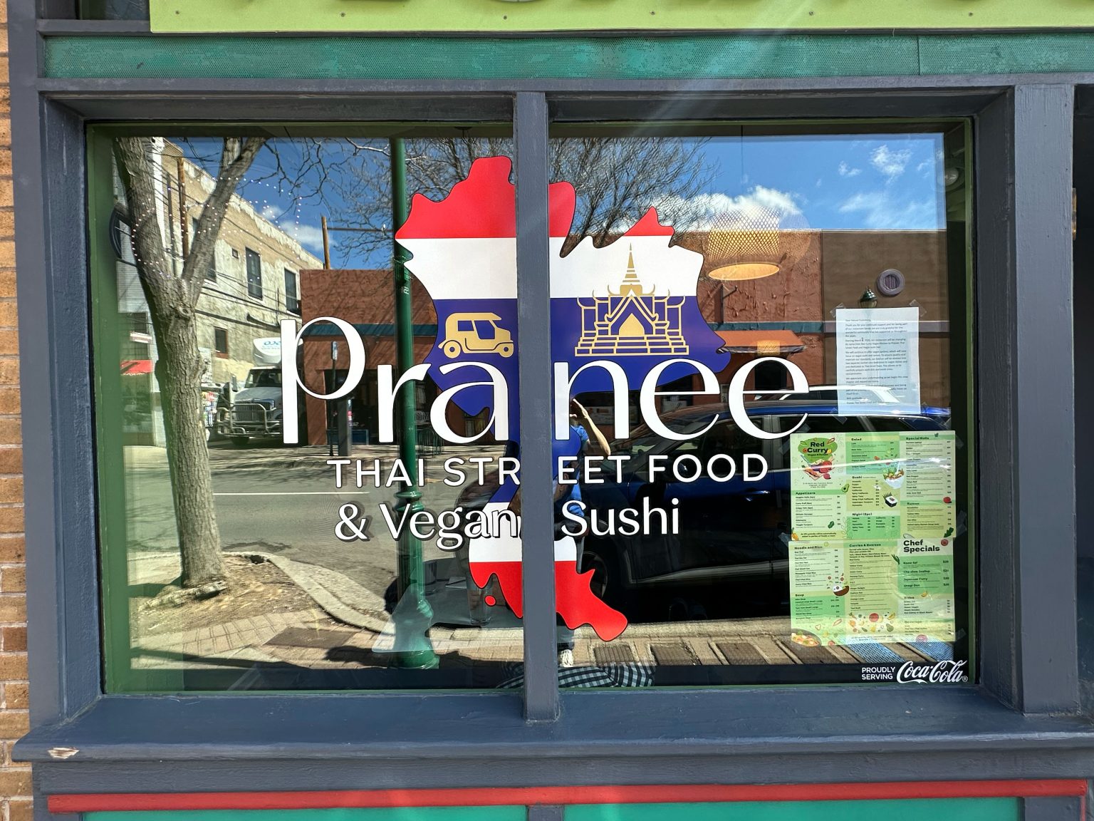 Sedona-Sign-Company-Pranee-window-graphics-Flagstaff