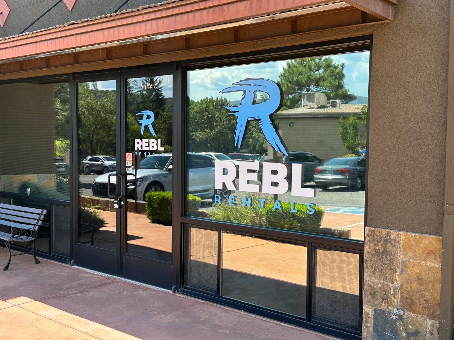 Sedona-Sign-Company-Rebl-Rentals-Window-Lettering-Window-Graphics-24
