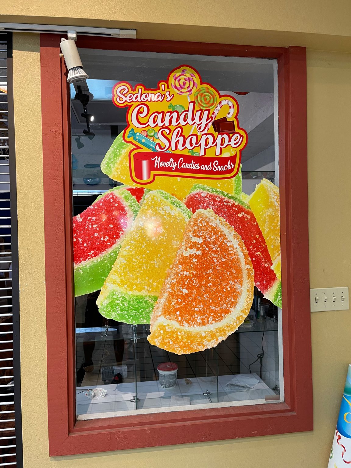 Sedona-Sign-Company-Sedona-Candy-Shop-Print-and-Cut-Window-Graphics-38