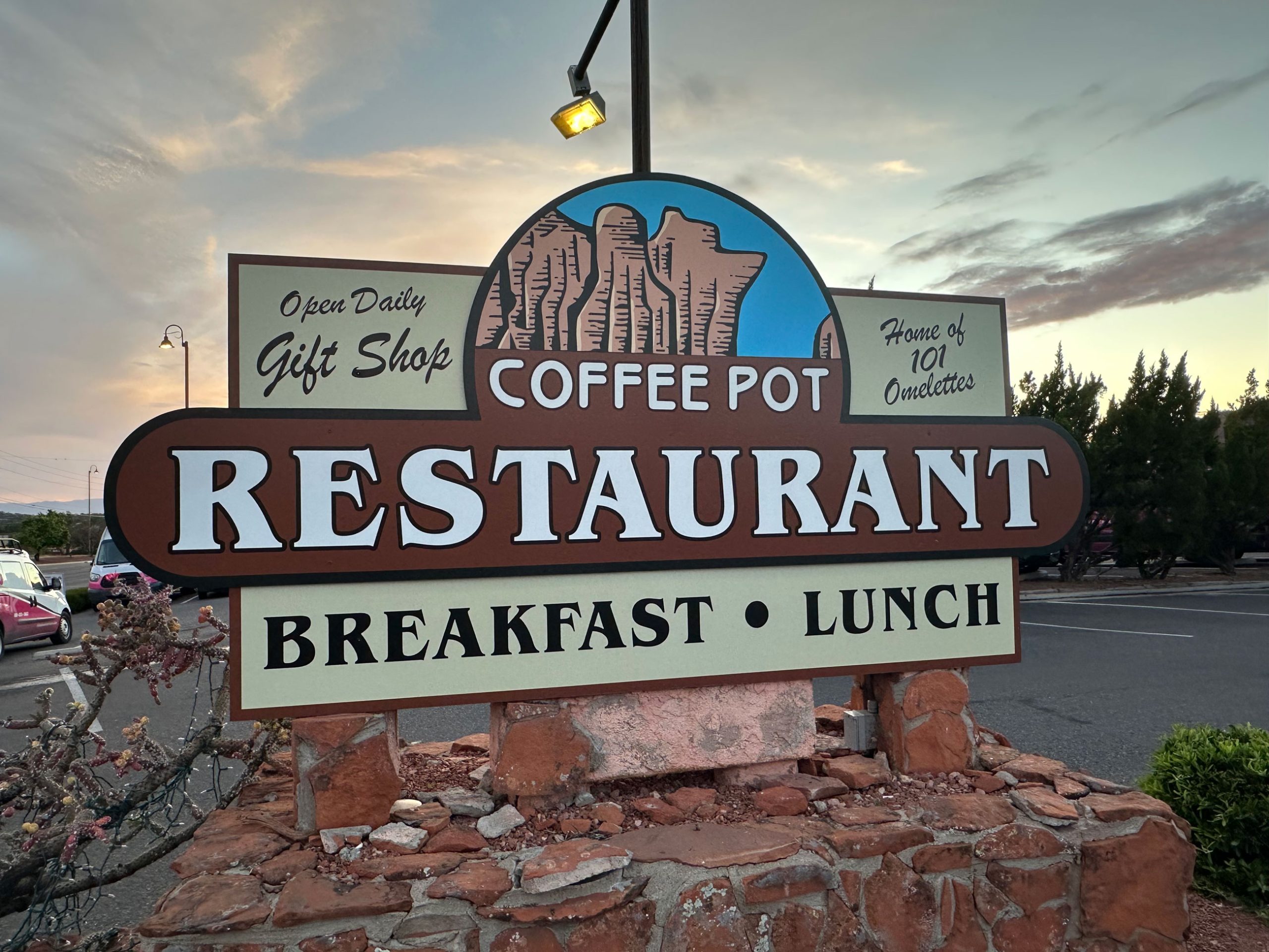 Sedona-Sign-Company-Sedona-Coffee-Pot-Restaurant-Freestanding-Sign-3