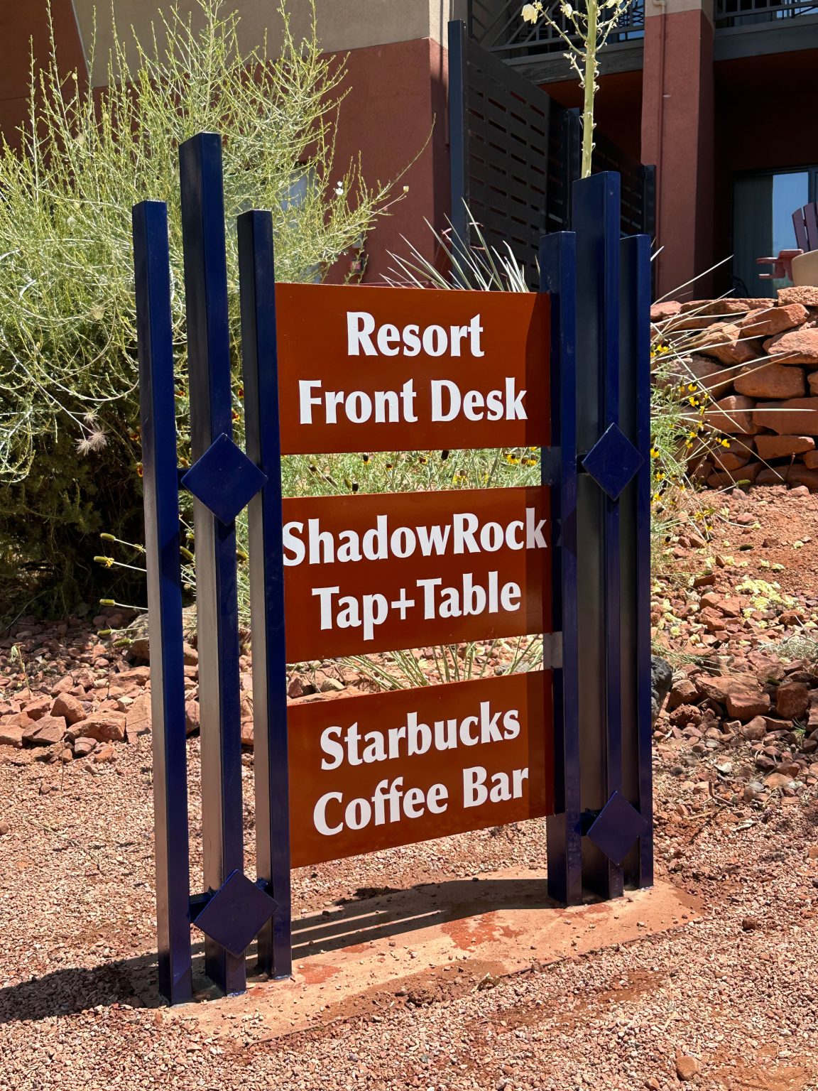Sedona-Sign-Company-Sedona-Hilton-Resort-at-Bell-Rock-Freestanding-Sign-2