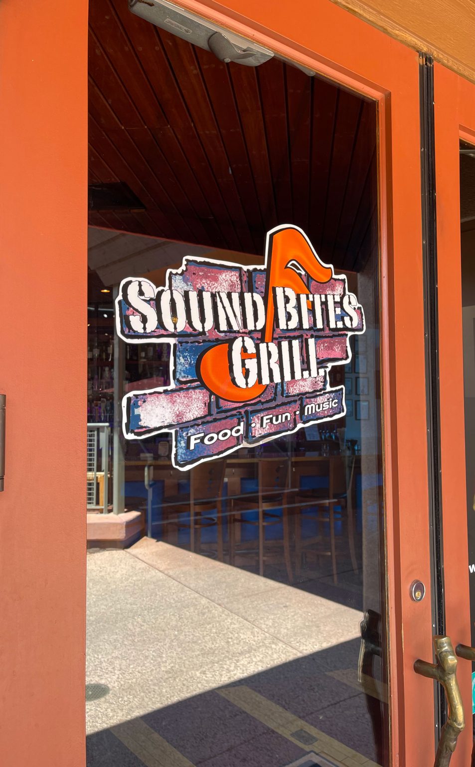 Sedona-Sign-Company-Sound-Bites-Grill-Print-and-Cut-Vinyl-Window-Graphics-29