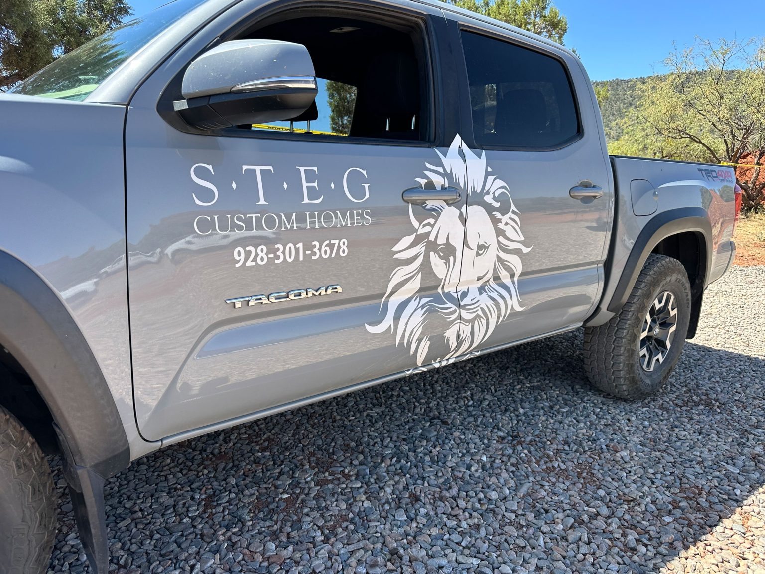 Sedona-Sign-Company-Steg-Custom-Homes-Vehicle-Graphics-9