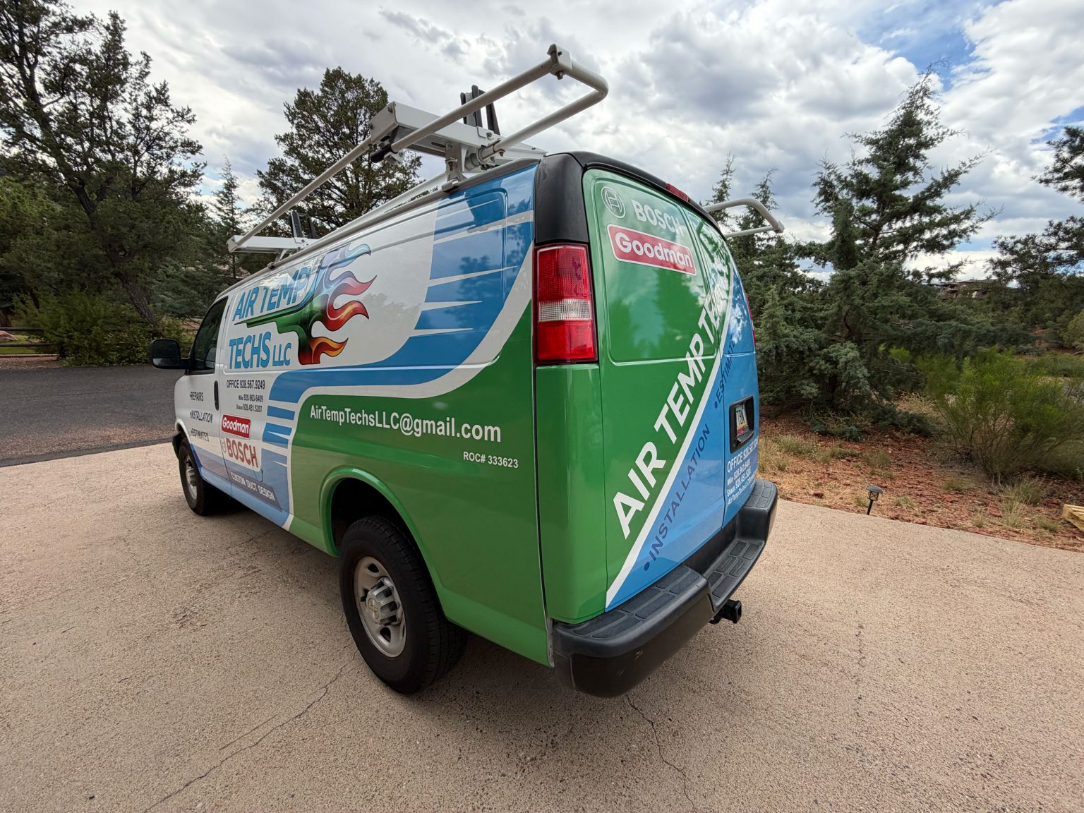 Sedona-Sign-Company-Van-vinyl-graphics-print-and-cut
