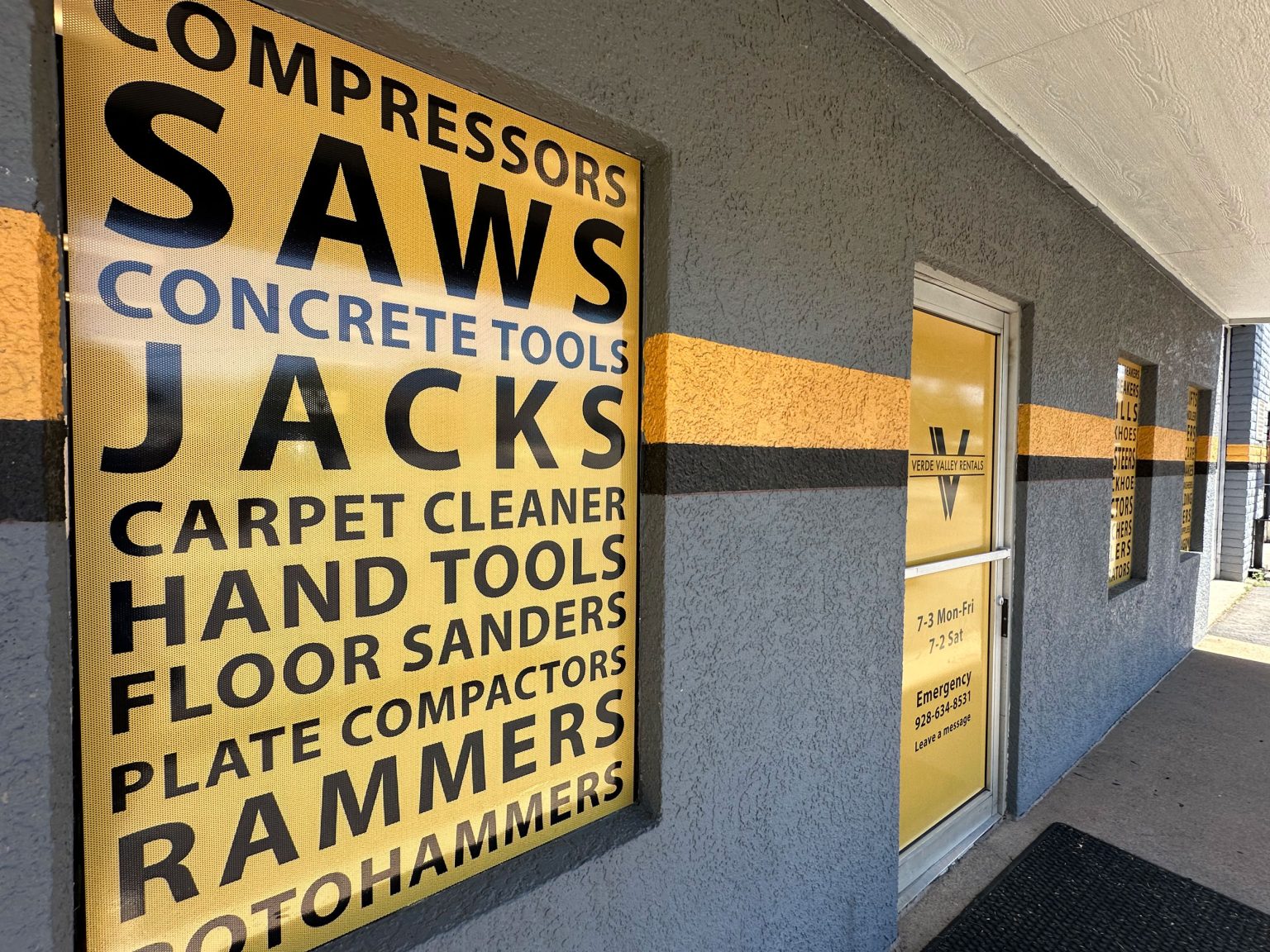 Sedona-Sign-Company-Verde-Valley-Rentals-Window-Perf-Window-Graphics-13